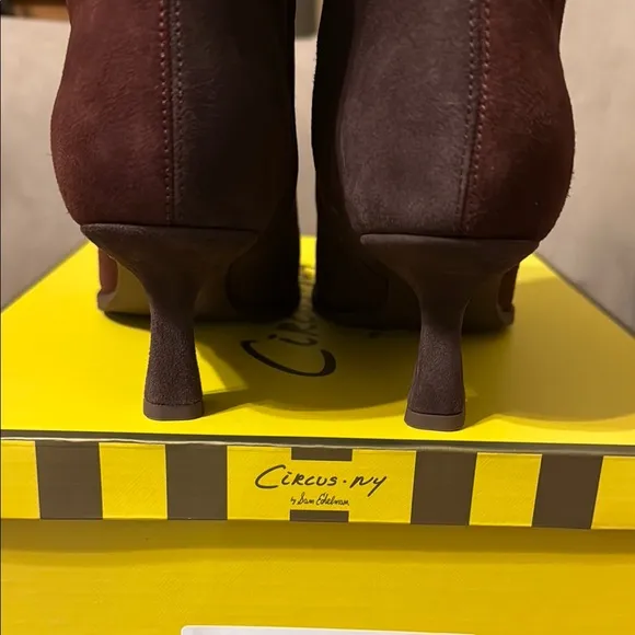 NIB Circus NY Sam Edelman Yuki Elegant Ankle Boots size 9 deep pecan/dark choc