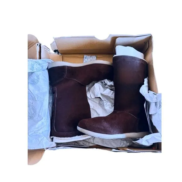 NIB Crocs Women's Adela Foldover Fuzz Snow Boot, Mahogany/ Khaki - Size 6  ***It