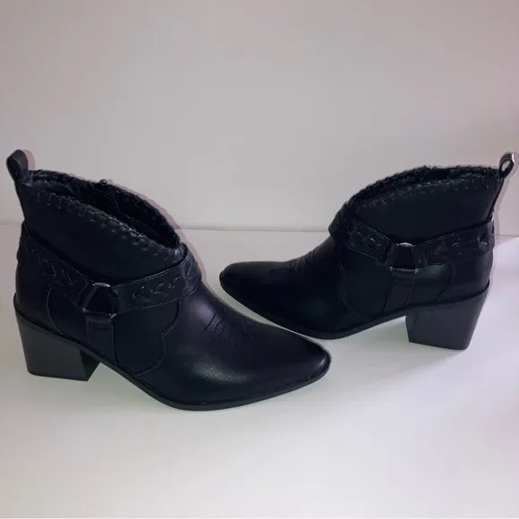 NIB Frye and Co Black Palma Western Cowboy Heel Booties Boho Designer Boots 6.5