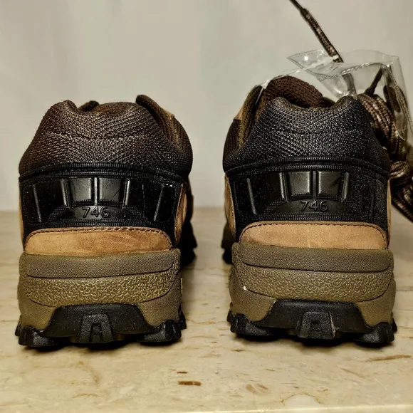 NIB New Balance Mens 746 Brown Hiking Walking Leather Suede Shoes 7.5 4E XWide