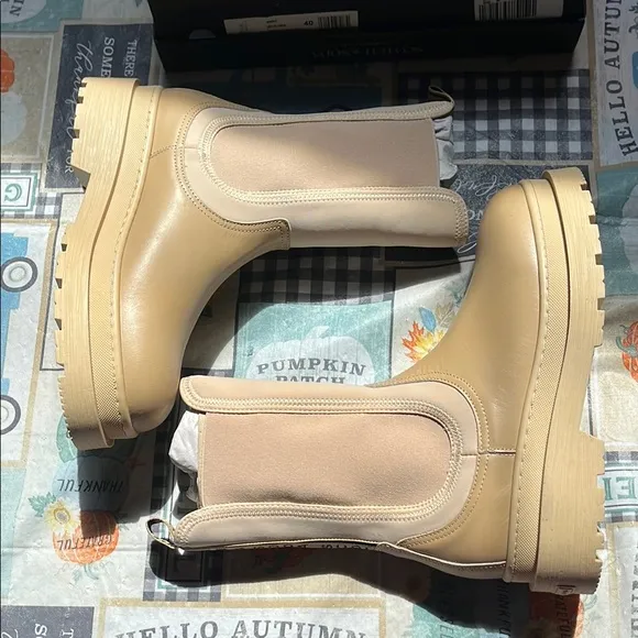 NIB Scotch &amp; Soda Aubri Cream Leather Heeled Boots with Platform Design Size 9