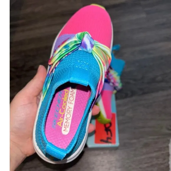 NIB Skechers Modern Jogger Slip On Bow Sneaker Multicolor Size 1