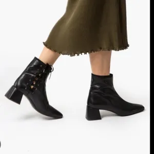 NIB Suzanne Rae Lady Boots 38 black nappa leather