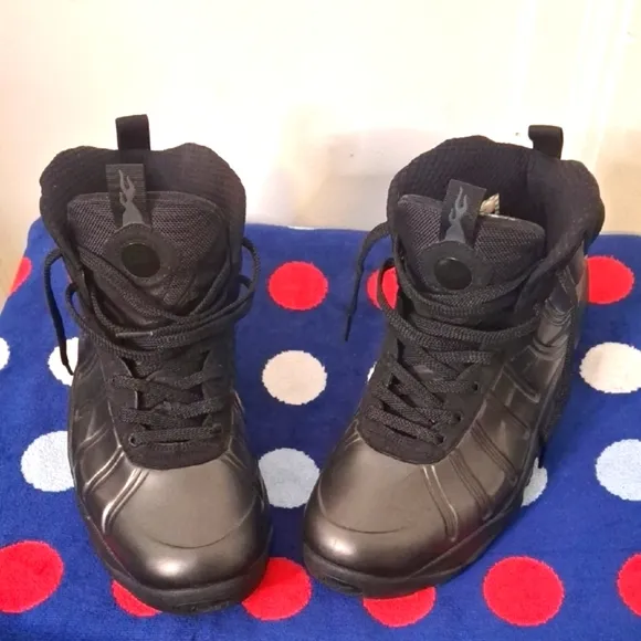 Nike Air Bakin Posite Triple Black 618056-001 Size 11 (RARE)