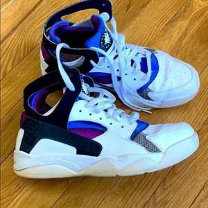 Nike Air Flight Huarache PRM QS 686203-100 siz 8.5
