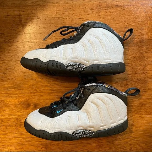 Nike Air Foamposite One Graffiti  size 8c