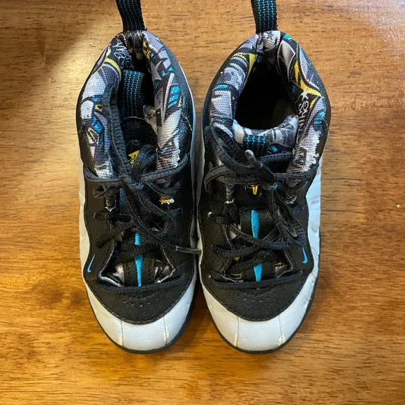 Nike Air Foamposite One Graffiti  size 8c