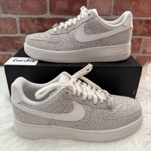 Nike Air Force 1 '07 PRM Women's Size 10.5 Grey/Silver Athletic Shoes FV6519 001