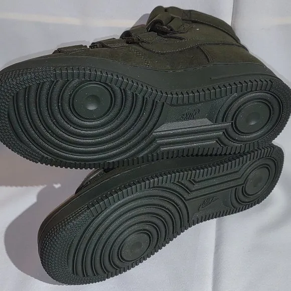 Nike Air Force 1 High ‘07 SP Sequoia men’s shoes. Camouflage green; size 7.5