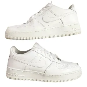 Nike Air Force 1 Low Sneaker Shoes Kids Size 6Y Triple White Y2K youth classic