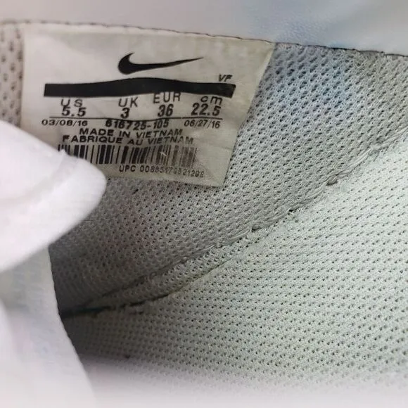 Nike Air Force 1 Low Womens Size 5.5 White Classic Sneaker Shoes 616725-105