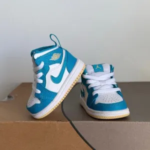 Nike Air Jordan 1 Mid ‘Aquatone’ Toddler Sneakers - SZ 2 C