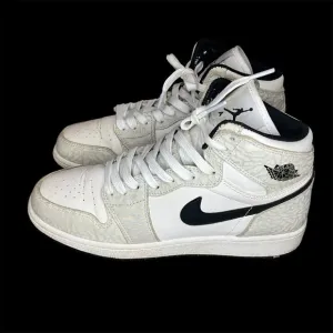 Nike Air Jordan 1 Mid White/Black Elephant Print Sneakers Size 7 Youth Mens Bask