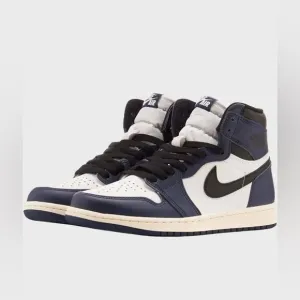 Nike Air Jordan 1 Retro High OGMidnight  sneakers