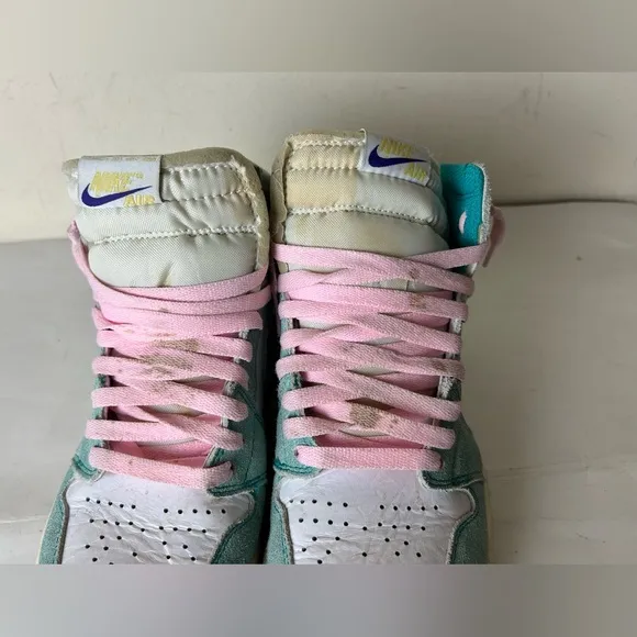 Nike Air Jordan 1 Retro OG High Turbo Green athletic shoes sneakers women size 7