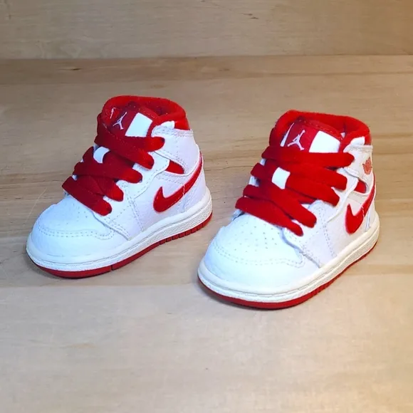 Nike Air Jordan 1 Retro Varsity Red Toddler Infant 2009 Vintage Shoes