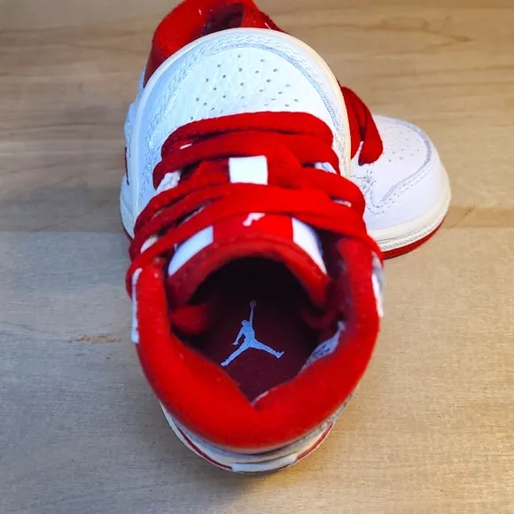 Nike Air Jordan 1 Retro Varsity Red Toddler Infant 2009 Vintage Shoes