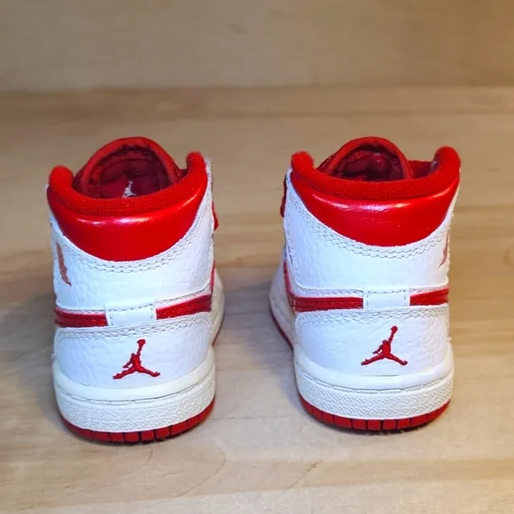 Nike Air Jordan 1 Retro Varsity Red Toddler Infant 2009 Vintage Shoes