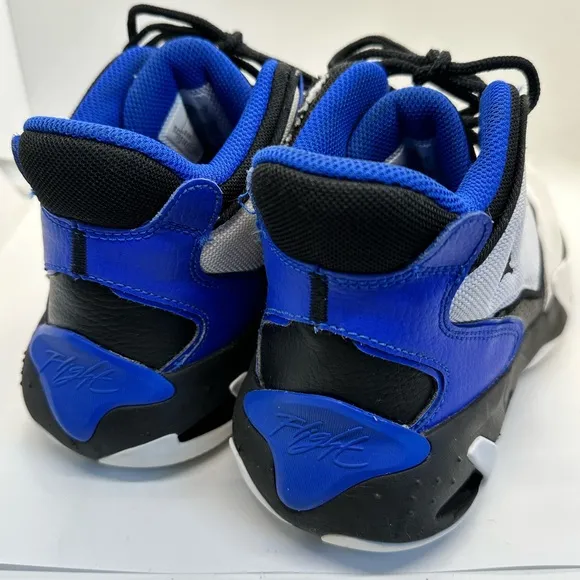 Nike Air‎ Jordan Max Aura 4, White/Hyper Royal/Black Size Big Kid  7Y