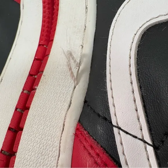 Nike Air Jordan Retro 1 Youth Kids 5Y High Mid Top Lace Up Sneakers Shoes Red