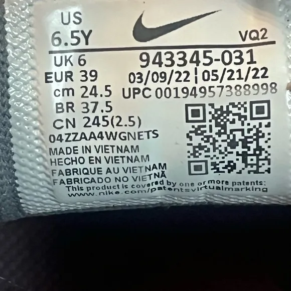 Nike Air Max 270 Grey Pink Shoes Low Top Sneakers Youth Girls 6.5Y Women Sz 8