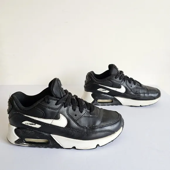 Nike Air Max 90 Black White Classic Sneakers Athletic Running Shoes Size 3Y