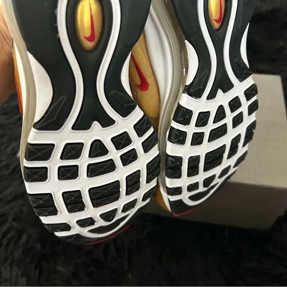 NIKE Air Max Gold athletic lace up shoes sneakers women’s 8 = 6.5Y new
