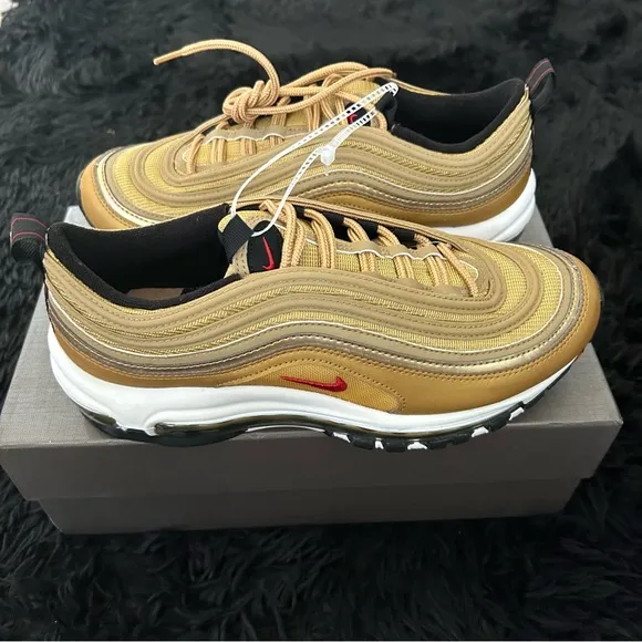 NIKE Air Max Gold athletic lace up shoes sneakers women’s 8 = 6.5Y new