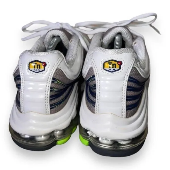 Nike Air Max Plus 2 GS College Grey/Electric Green CT4383-002 Youth 7