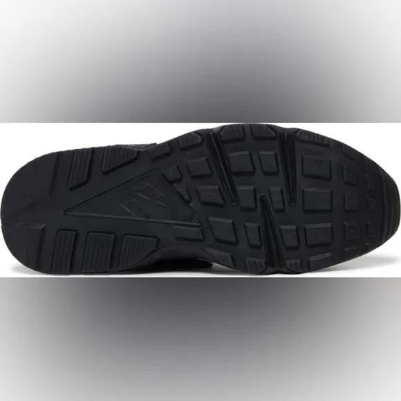 Nike Air Mens Huarache Shoes | Color: Black/White | NEW/NWOB!!👟🔥👟🔥
