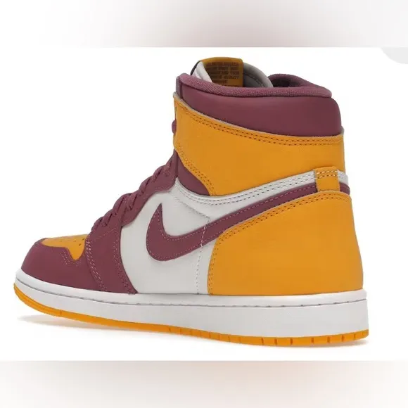 Nike AJ1 Retro High Tops OG Brotherhood Tennis Shoes, EUC, Men’s Size 9