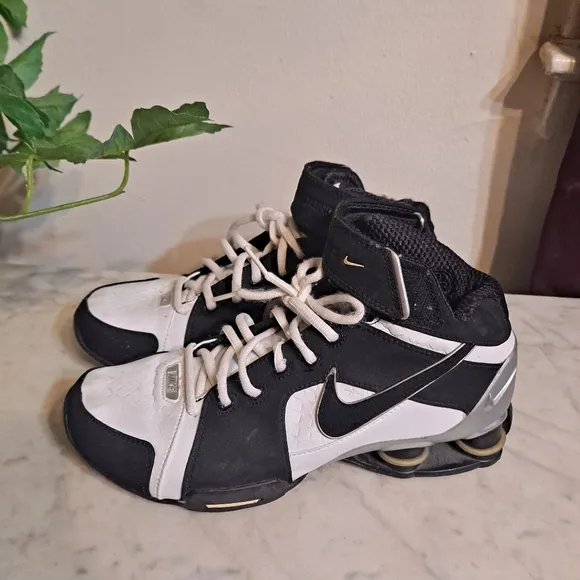 Nike battleground high shoes, Size 7
