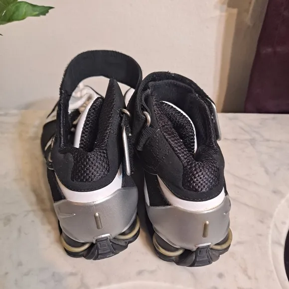 Nike battleground high shoes, Size 7
