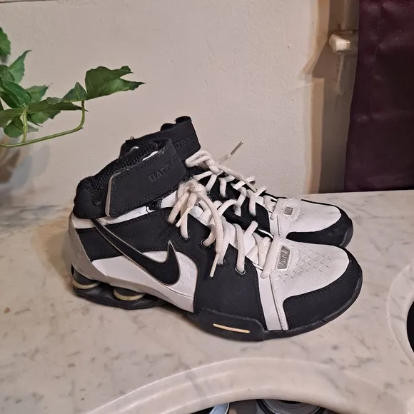 Nike battleground high shoes, Size 7