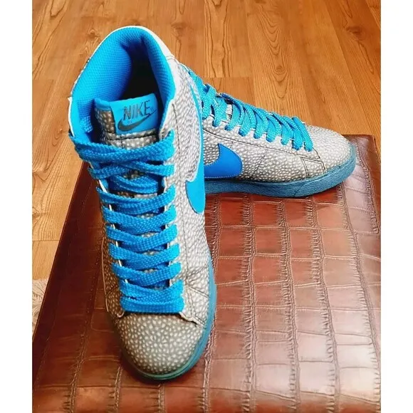 NIKE Blazer High Premium Glow In the Dark Shoes Men US 8.5 / Women 10 312457-041