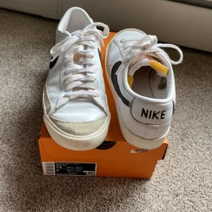 Nike Blazer Low '77 Vintage Low Mens Casual Shoes White DA6364-101 size 7.5
