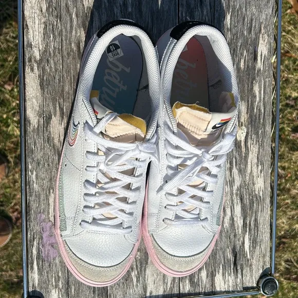 Nike Blazer Low '77 Vintage ,Men's Shoes Size 10 White DD3034