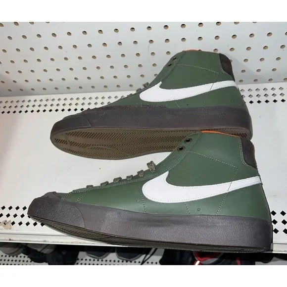 Nike Blazer Mid 77 Vintage Army Mens Leather Athletic Shoes Size 9.5 DZ5176-300