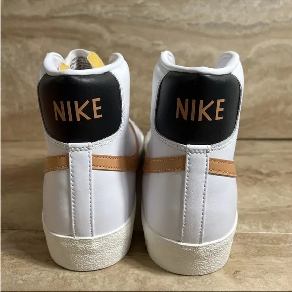Nike Blazer Mid 77 Vintage Mens Size 14 White Athletic Shoes Sneaker BQ6806-125