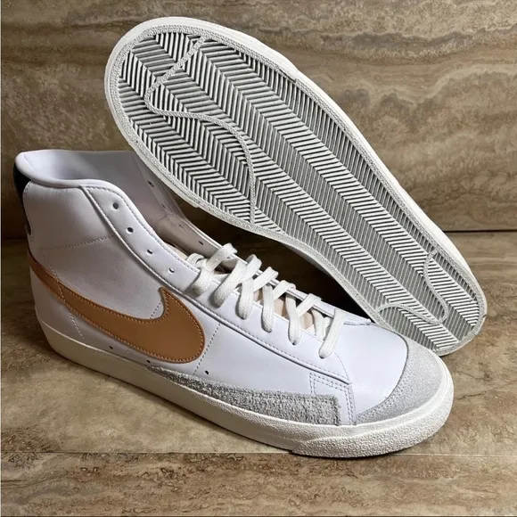 Nike Blazer Mid 77 Vintage Mens Size 14 White Athletic Shoes Sneaker BQ6806-125
