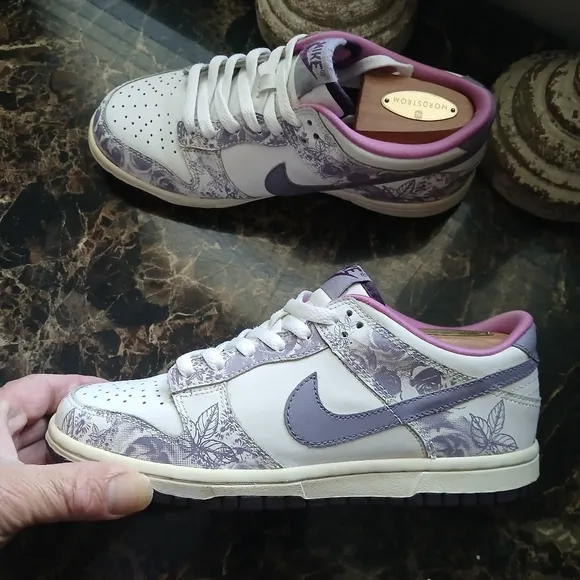 Nike Dunk Low Floral Lifestyle/Athletic Shoes Size 4.5 Youth/6 Women