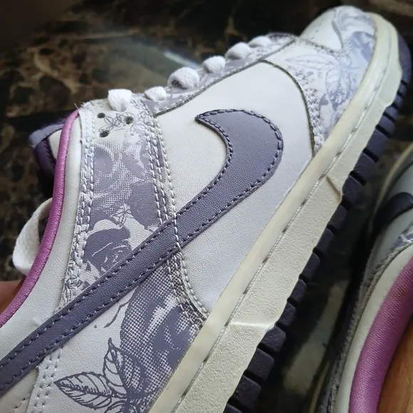 Nike Dunk Low Floral Lifestyle/Athletic Shoes Size 4.5 Youth/6 Women