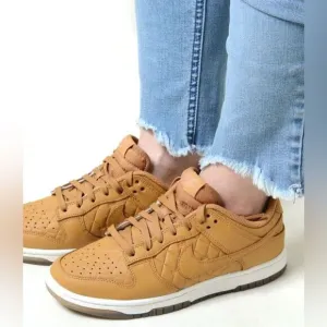 Nike Dunk Low Wheat Brown White Shoes Women Size 9.5 New