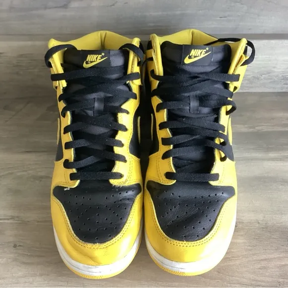 Nike Dunk SP 2020 Mens Size 11 High Iowa High Top Sneakers Athletic Shoes