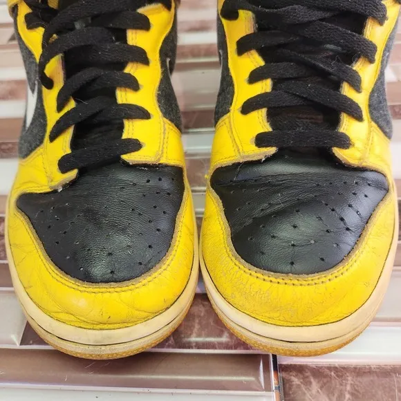 Nike Dunks High Mens 8.5 Maize Yellow Vintage 2006 Basketball Shoes 309432-711