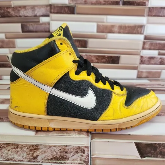 Nike Dunks High Mens 8.5 Maize Yellow Vintage 2006 Basketball Shoes 309432-711