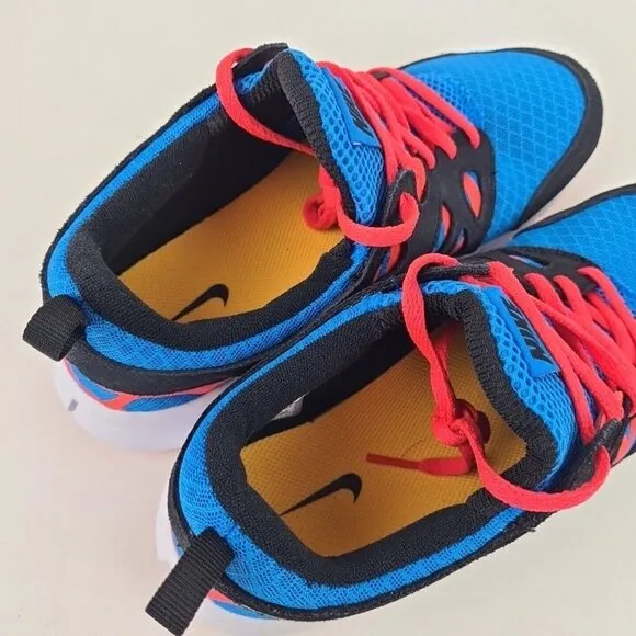 Nike Free Run 2 Blue Running Shoes Sneakers Boys Size 7 Y = 8.5 Wmns