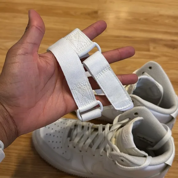 Nike Hi-AF1 - EUR 41 (Men’s size 8 / Women’s Size 10)