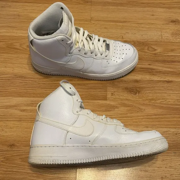 Nike Hi-AF1 - EUR 41 (Men’s size 8 / Women’s Size 10)