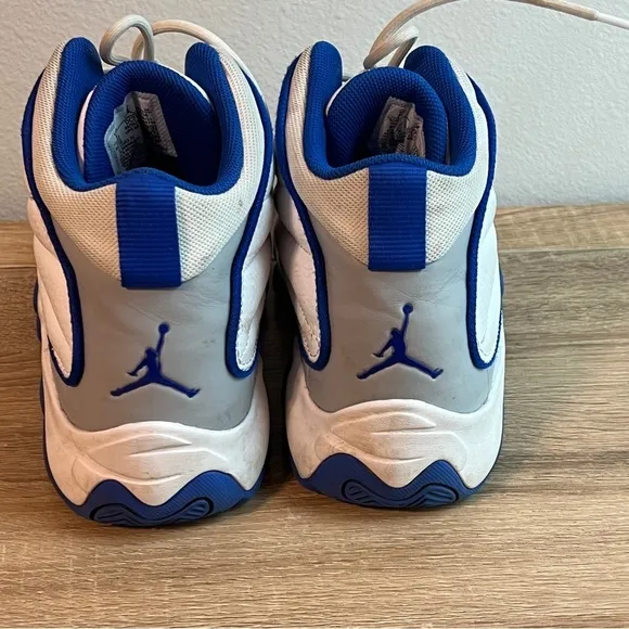 Nike JORDAN Pro Strong DC7911-104 White Basketball Youth Sneaker Shoes Sneakers